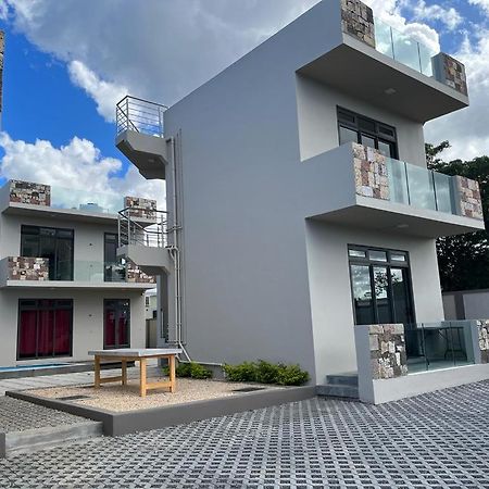 John House Studio No 5 Flic en Flac Экстерьер фото